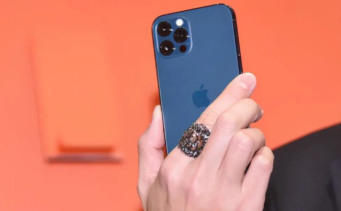 南票苹果手机维修分享iPhone12系列重启方法教程 